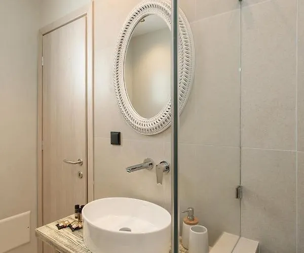 Willa Amelia Naxos Naxos City