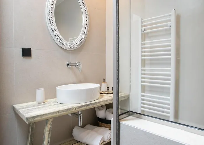 Willa Amelia Naxos Naxos City